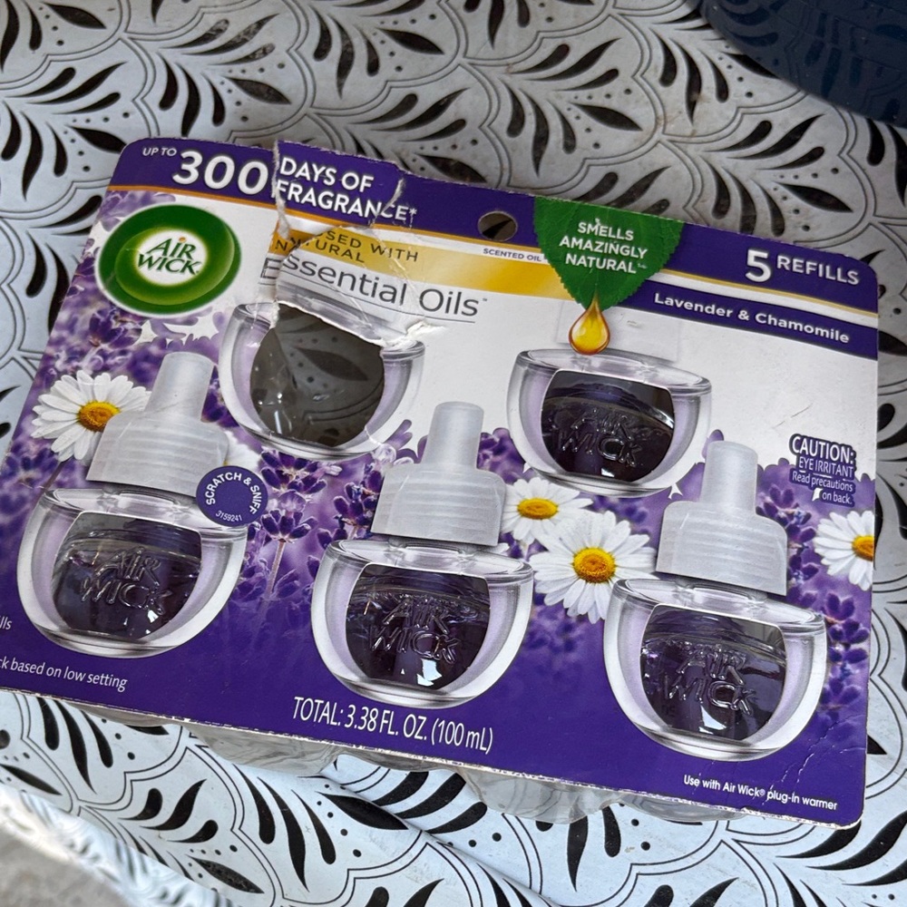 AIR WICK Lavender & Chamomile Scented Oil Refills